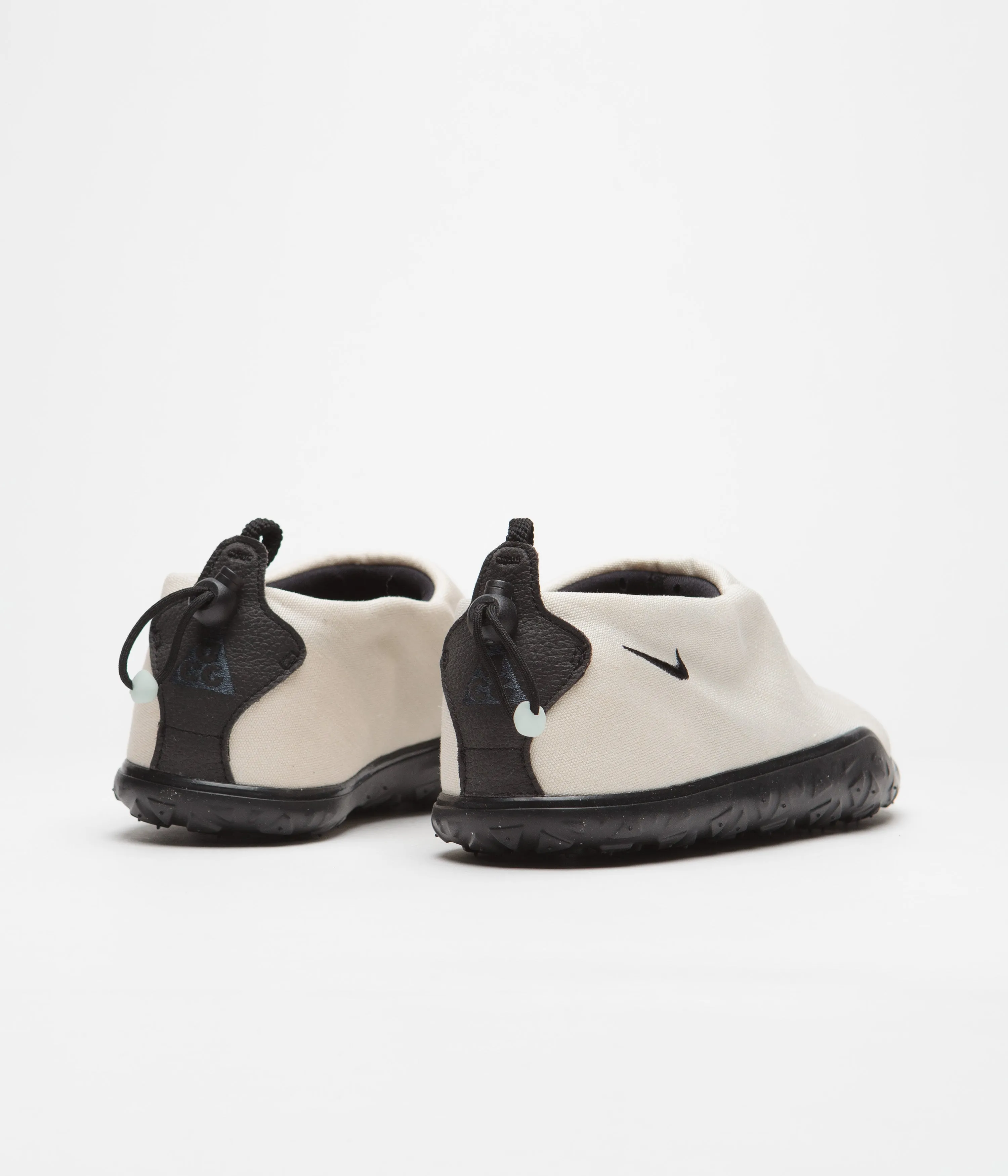 Nike ACG Moc Shoes - Summit White / Black - Summit White - Black